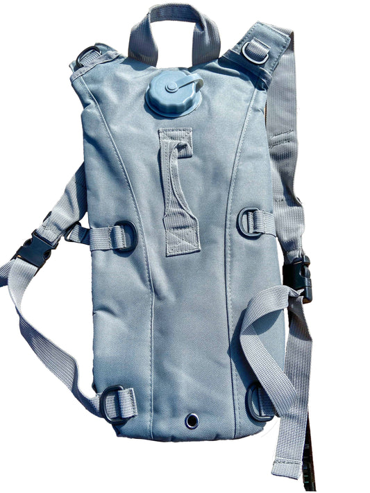 MINIMALIST HYDRATION PACK